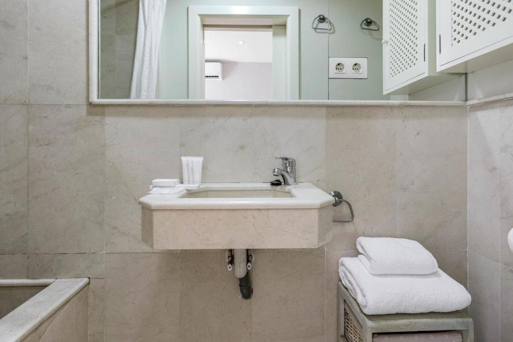 Fam Sevillian Townhouse Villa Sevilla Eksteriør bilde